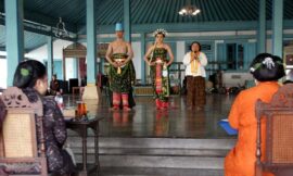 Sanggar Paes Tata-busana Kraton Mataram Surakarta Gelar Ujian Praktik