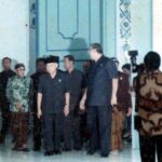Era Pemimpin Baru Dinasti Mataram Surakarta, Era Membangun Protokol Adat (seri 2-bersambung)