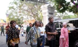Era Pemimpin Baru Dinasti Mataram Surakarta, Era Membangun Protokol Adat (seri 3-habis)
