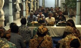 Ditandai Ritual “Nginang”, Rabu Siang Ini Gamelan Sekaten Ditabuh Kali Pertama