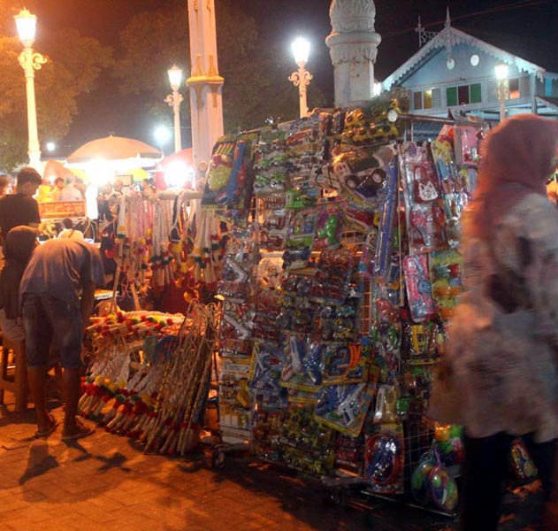 You are currently viewing Siapa yang Bertanggungjawab Melindungi Produk Kerajinan Khas Sekaten? (Seri 3-habis)