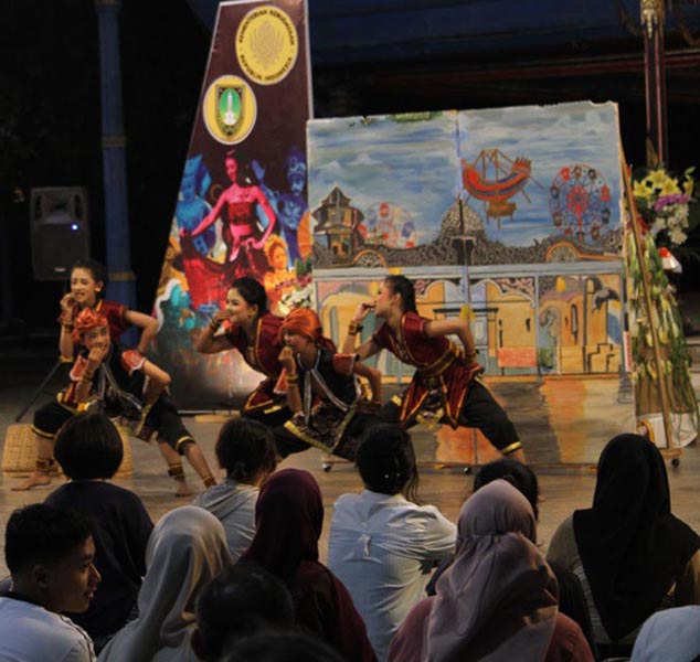 Read more about the article Luar Biasa, Ada yang Menyajikan Sendratari Ritual Sekaten Garebeg Mulud