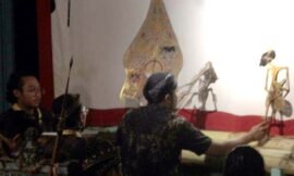 Malem Anggara Kasih Ageng, Sinuhun PB XIV “Ngisis Ringgit” Kiai Jimat