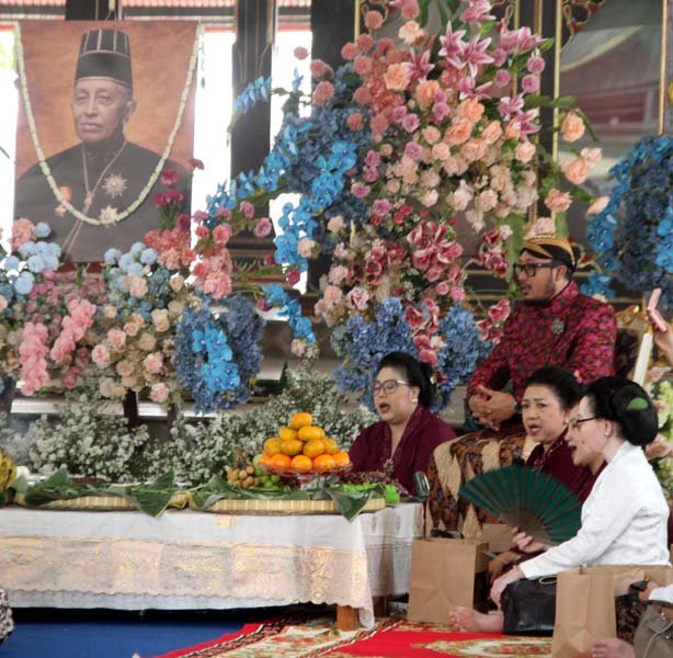 Read more about the article Meneladani Para Leluhurnya, Sinuhun PB XIV Akan “Lerem” di Kraton Kulon